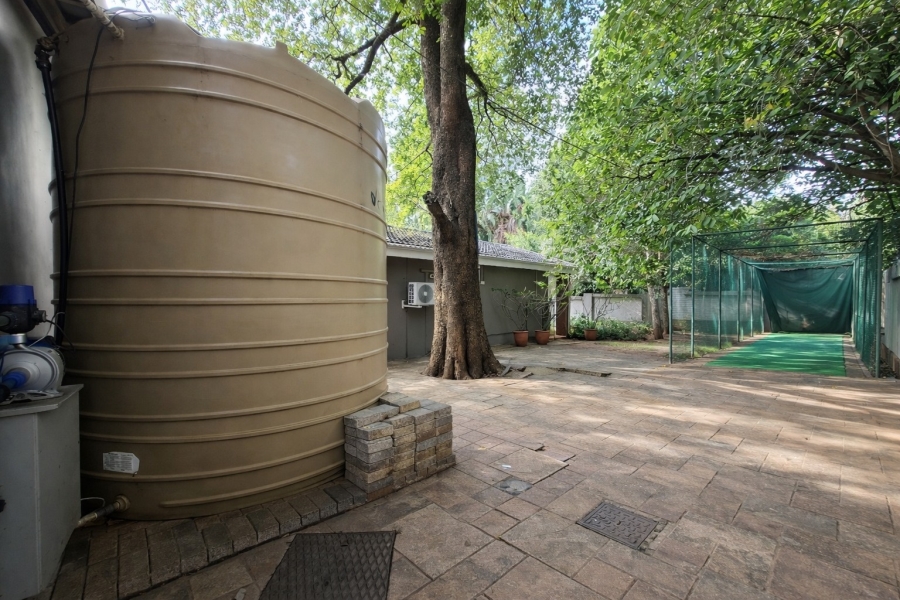 6 Bedroom Property for Sale in Cashan North West